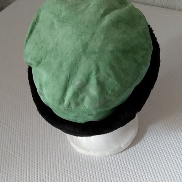 Eric Javits Waterproof Hat - Picture 2 of 7